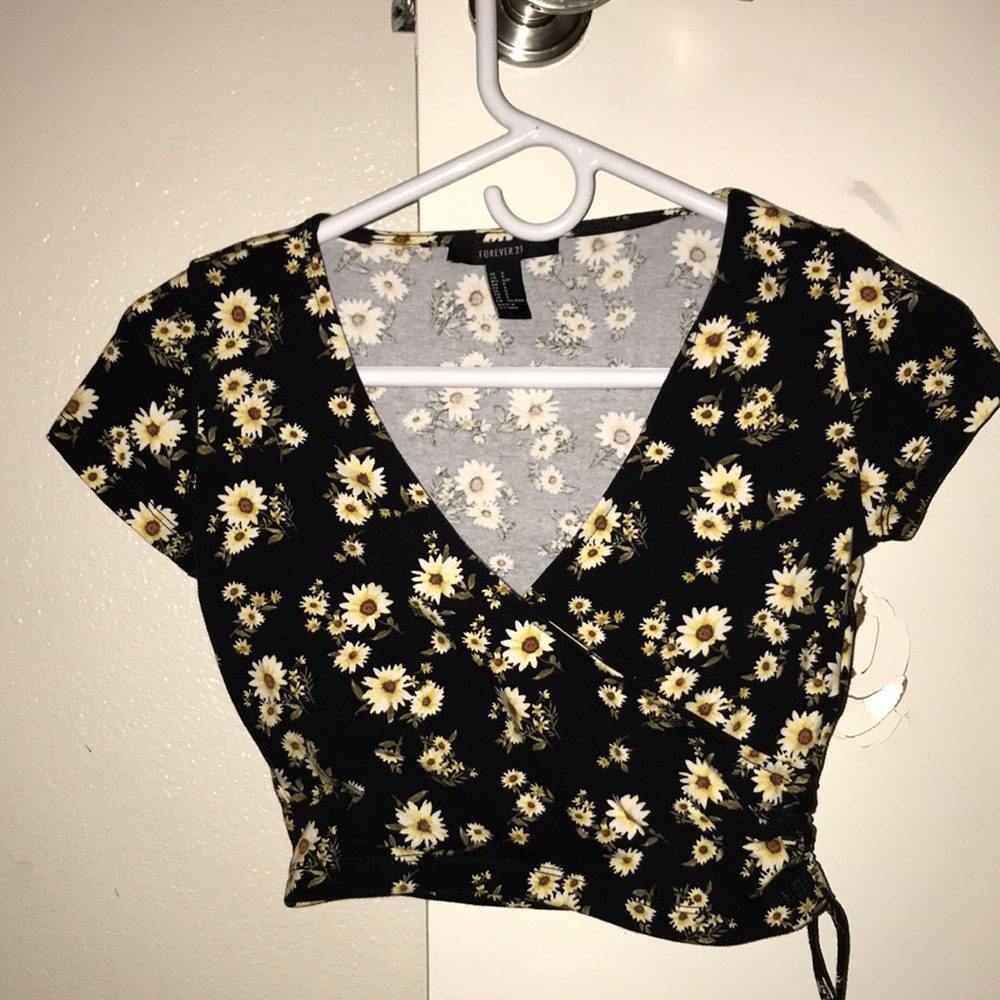 Forever 21 Flower Crop Top
